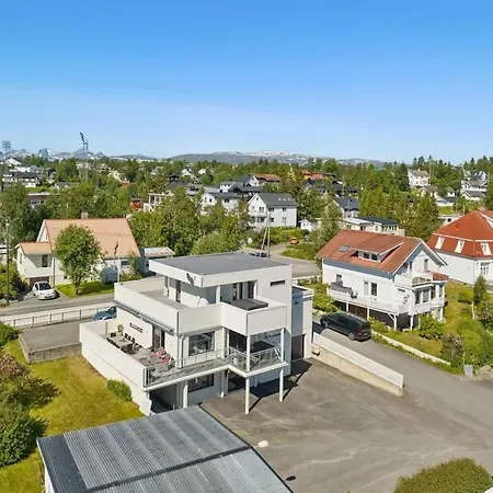 North Estate Alfheimvegen Villa Tromsø