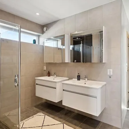 North Estate Alfheimvegen וילה טרומסה